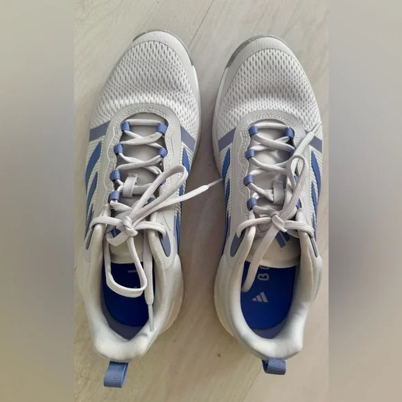 NEW Adidas Women's boost 22 WGX5590 Crystal White Tennis Shoes Sneakers 9